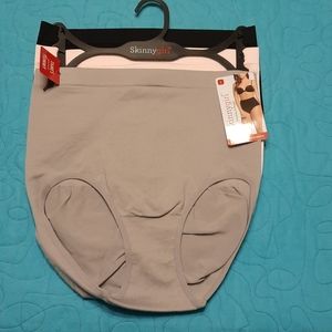 Tummy taming panties size large